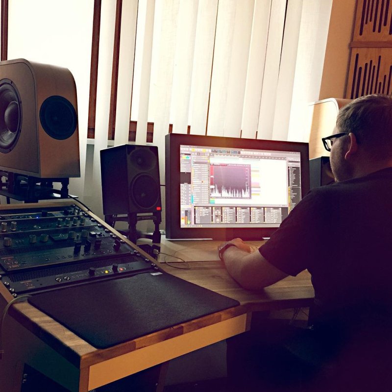 Chris Air working his magic